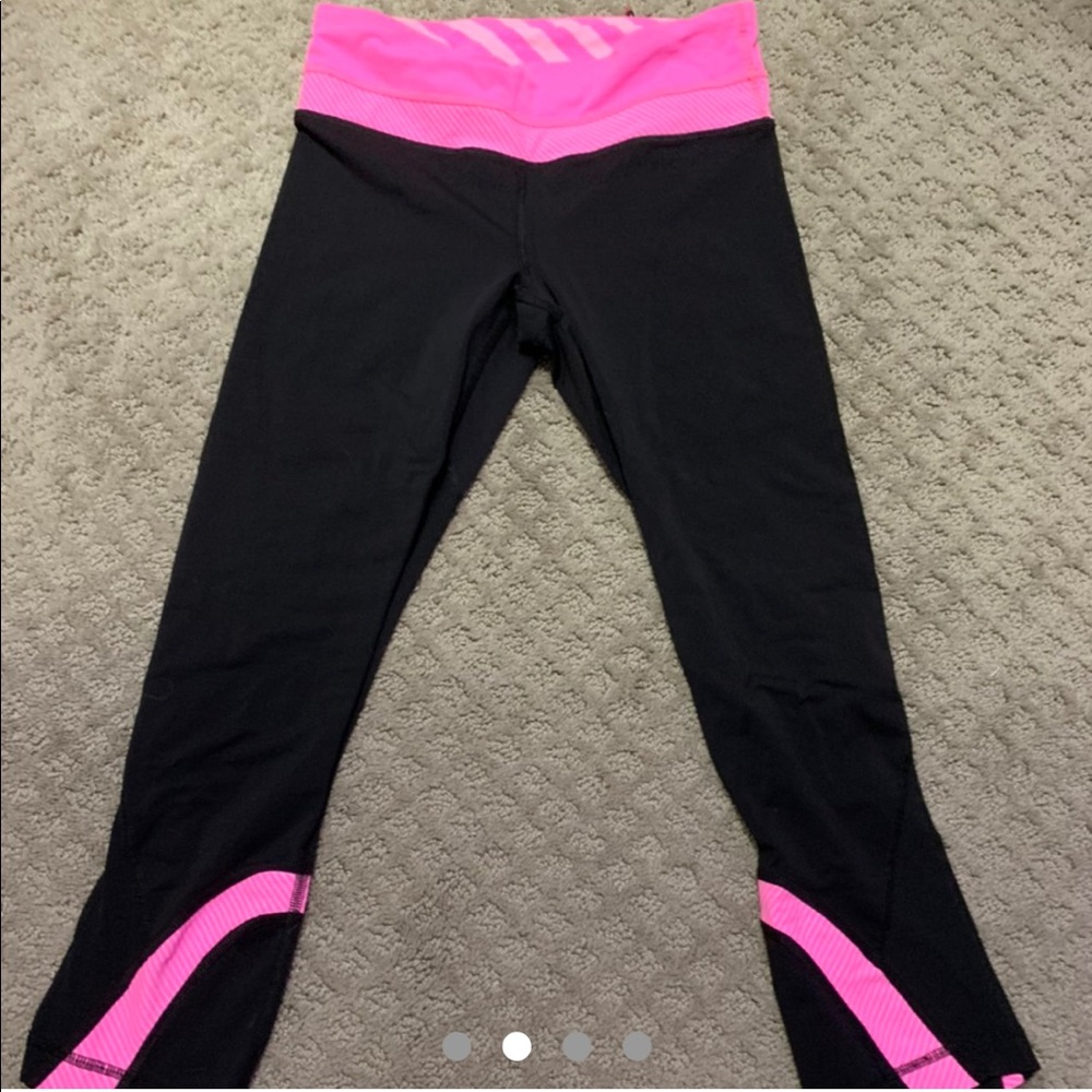Cropped lululemon leggings - Picture 2 of 4